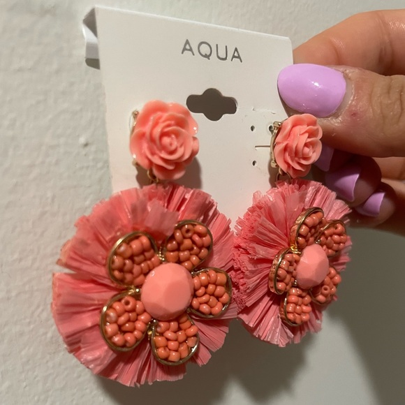 Aqua peach/salmon colored flower drop earrings - Picture 3 of 4